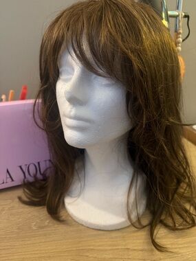 Paula Young North Natural Layered Brown Wig Soft Fringe Never Worn Throw and Go